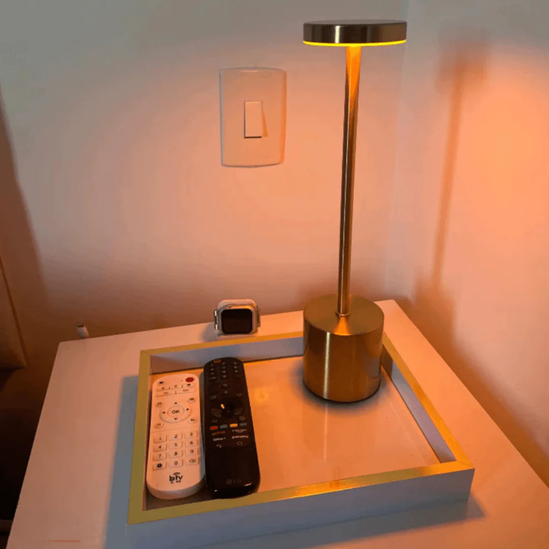 Luminária de Mesa Recarregável Sem Fio